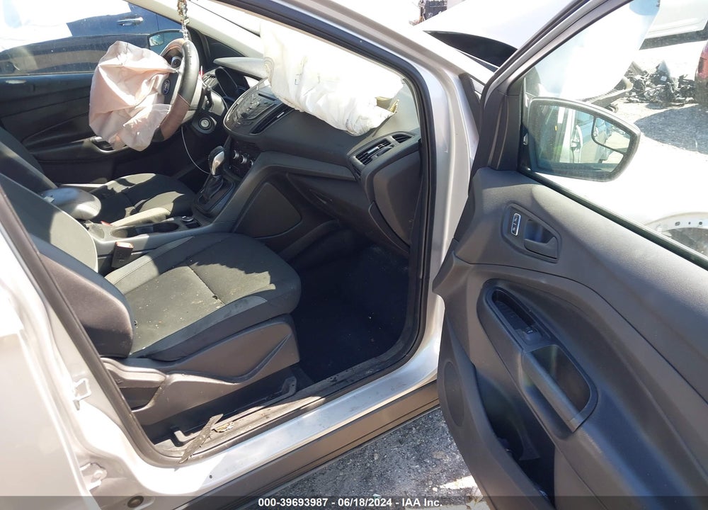 2015 FORD ESCAPE S VIN: 1FMCU0F75FUA14995