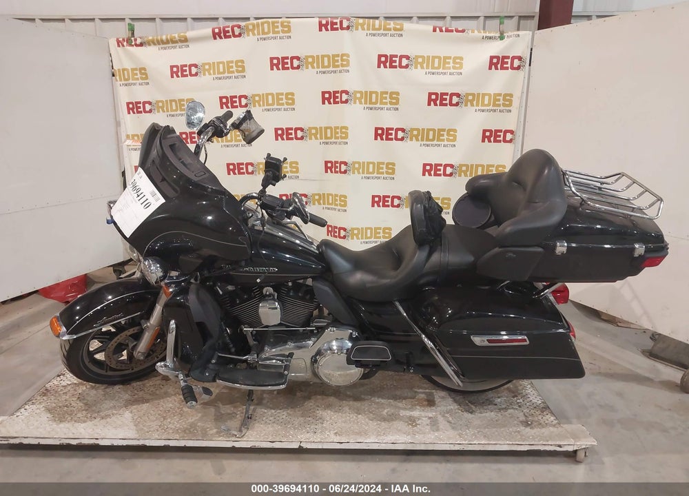 2016 HARLEY-DAVIDSON FLHTK ULTRA LIMITED VIN: 1HD1KEL15GB649399