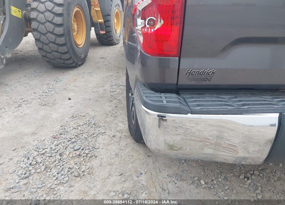 2014 TOYOTA TUNDRA SR5 5.7L V8 VIN: 5TFUW5F19EX394111