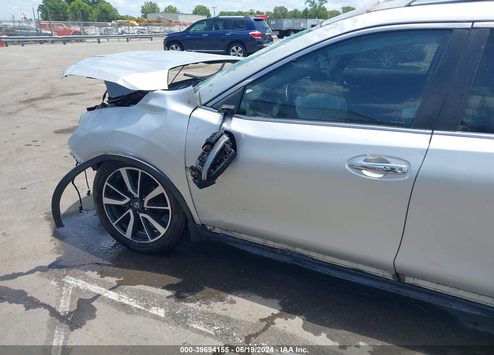 2019 NISSAN ROGUE SL VIN: 5N1AT2MT5KC734366