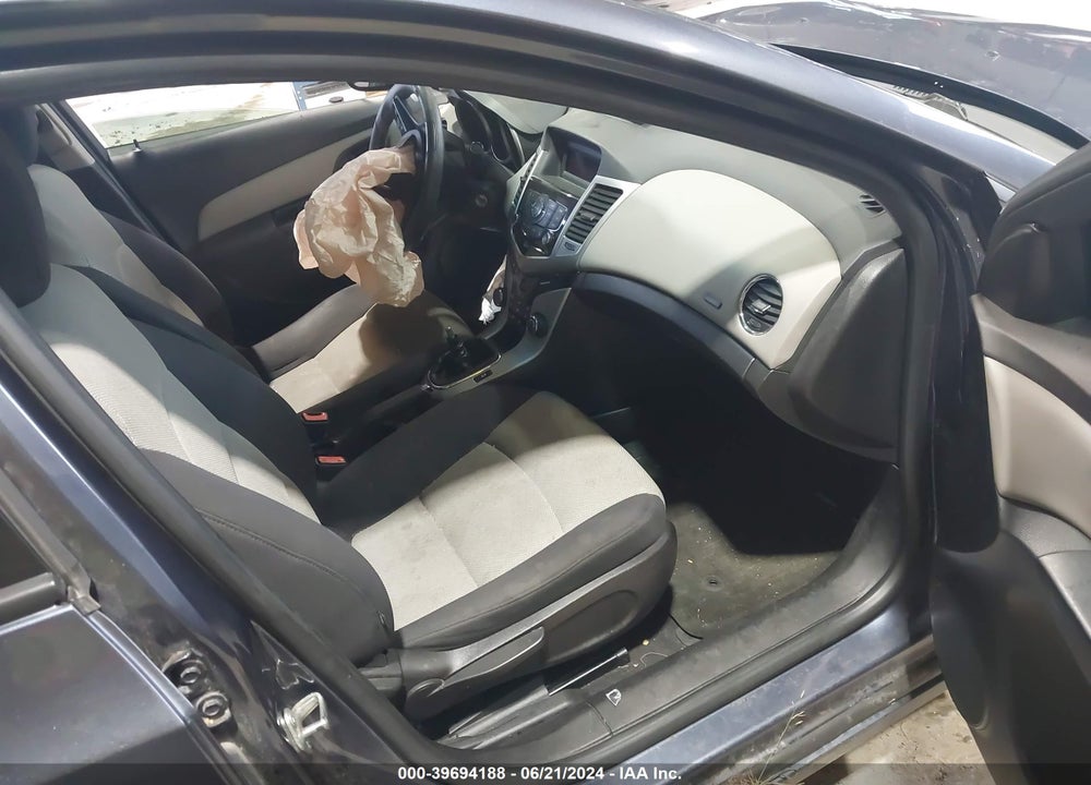 2014 CHEVROLET CRUZE LS MANUAL VIN: 1G1PB5SHXE7278162