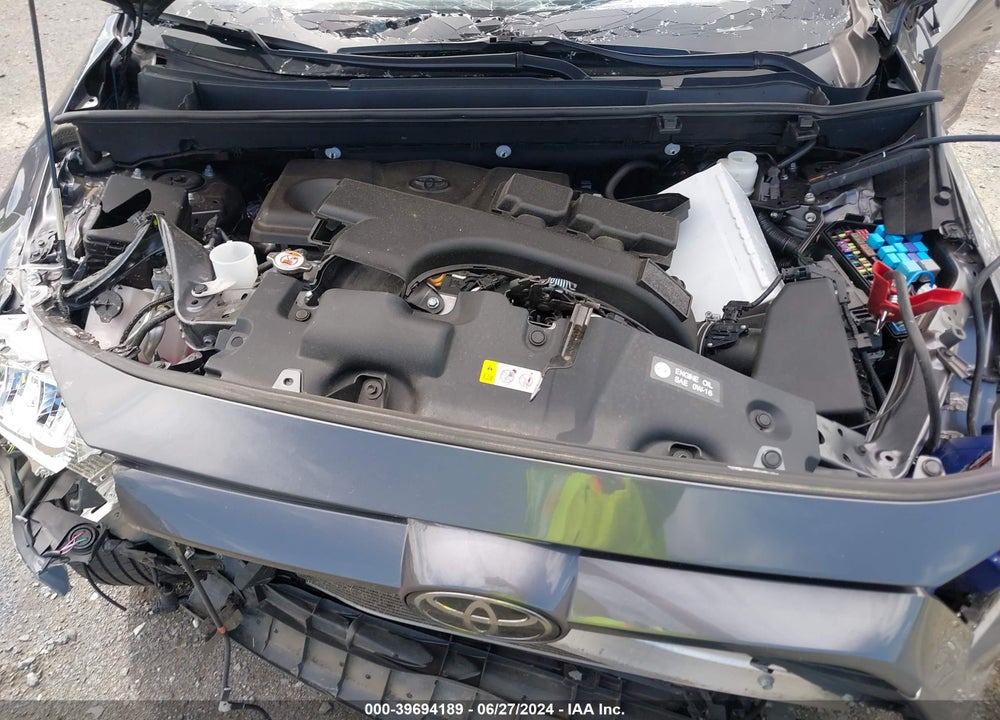 2021 TOYOTA RAV4 XLE VIN: 2T3P1RFVXMC241456