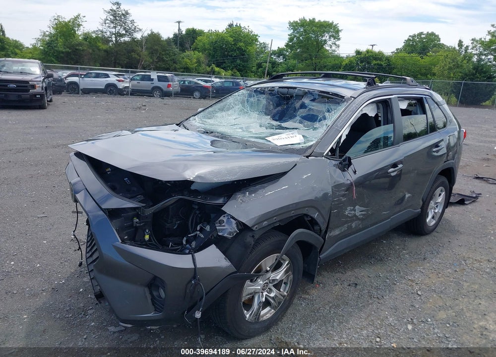 2021 TOYOTA RAV4 XLE VIN: 2T3P1RFVXMC241456