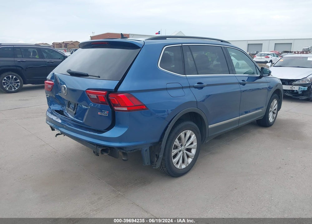 2018 VOLKSWAGEN TIGUAN VIN: 3VV2B7AX7JM181959