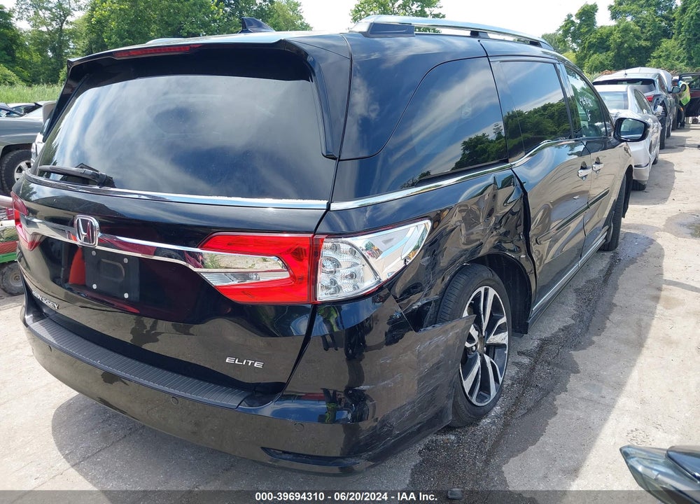 2018 HONDA ODYSSEY ELITE VIN: 5FNRL6H98JB087041
