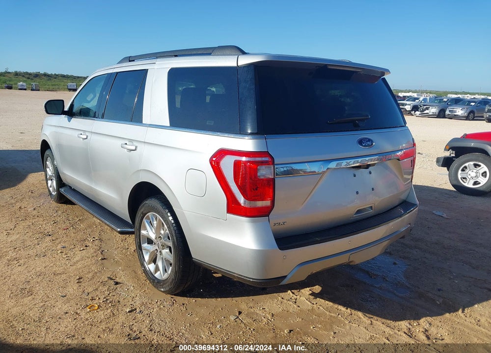 2018 FORD EXPEDITION XLT VIN: 1FMJU1HT4JEA06137