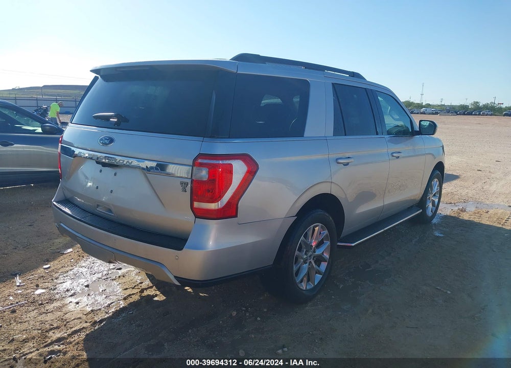 2018 FORD EXPEDITION XLT VIN: 1FMJU1HT4JEA06137