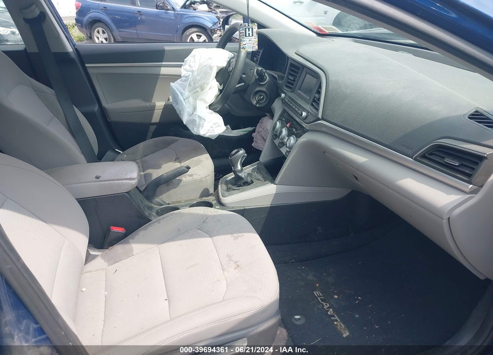 2019 HYUNDAI ELANTRA SE VIN: 5NPD74LF6KH454666