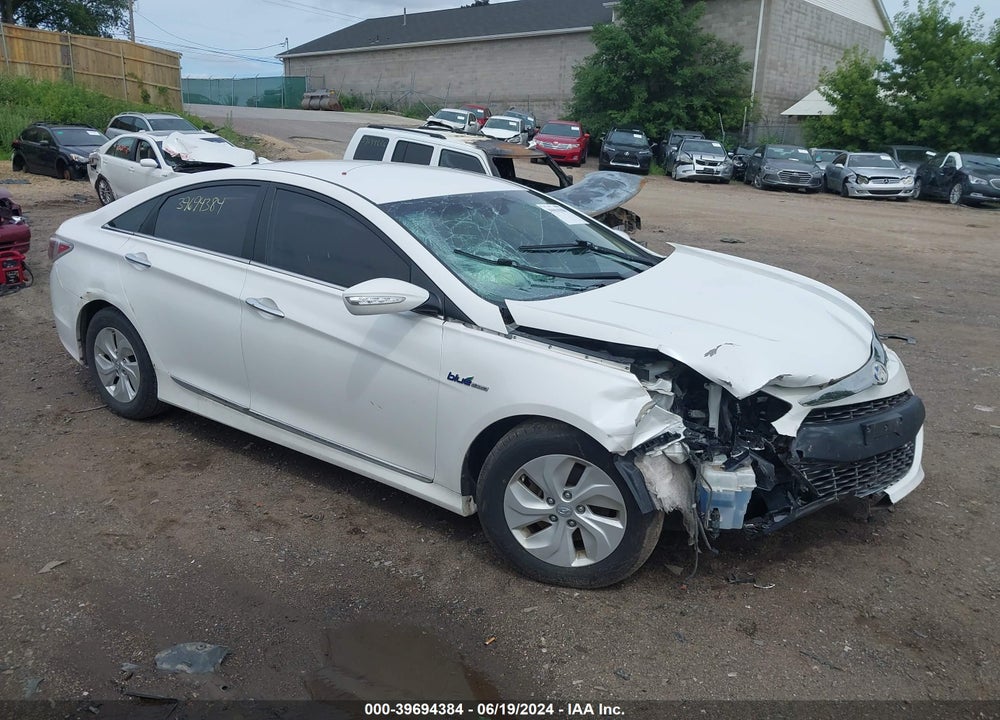 2013 HYUNDAI SONATA HYBRID VIN: KMHEC4A45DA066562