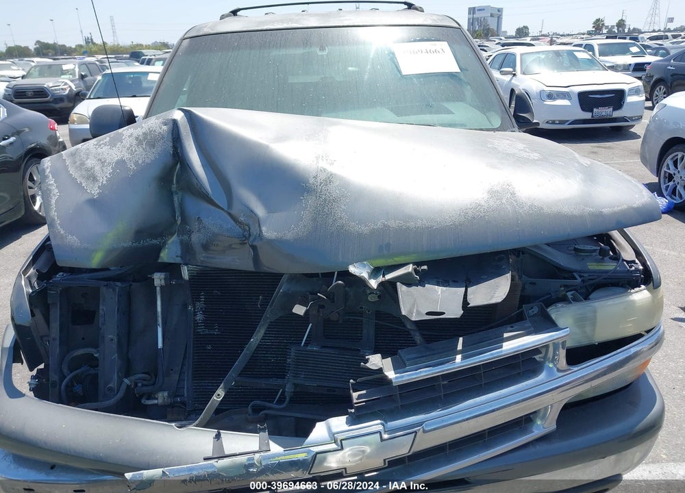 2001 CHEVROLET TAHOE LT VIN: 1GNEK13T01J117737