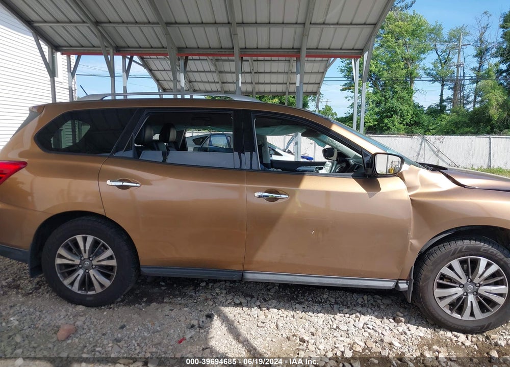 2017 NISSAN PATHFINDER SL VIN: 5N1DR2MMXHC600319