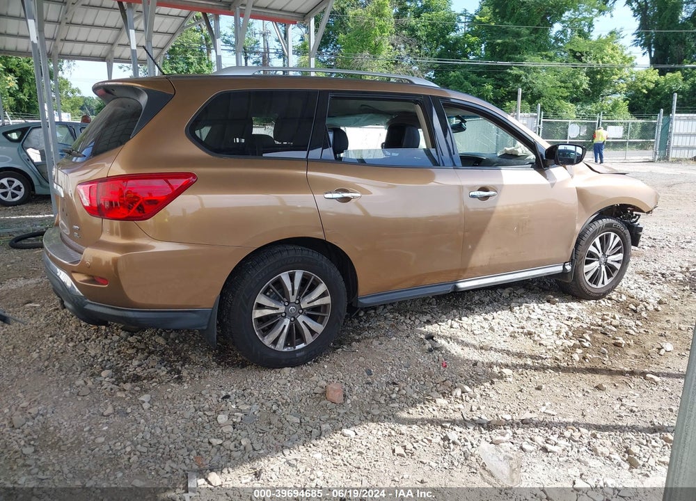 2017 NISSAN PATHFINDER SL VIN: 5N1DR2MMXHC600319