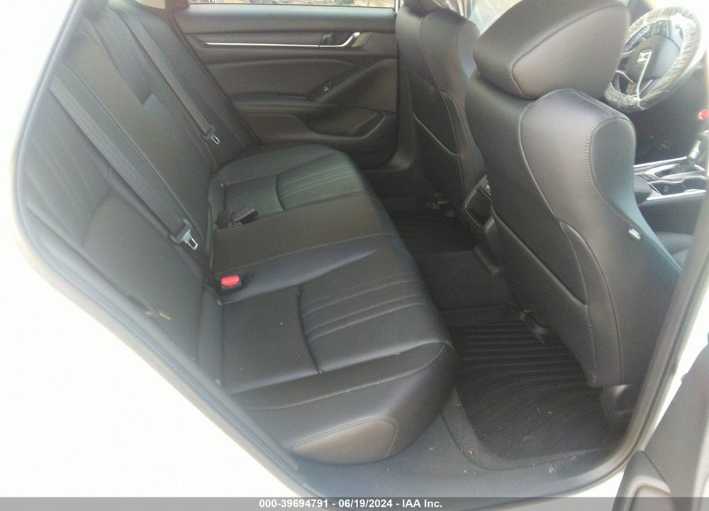 2022 HONDA ACCORD VIN: 1HGCV1F40NA086458