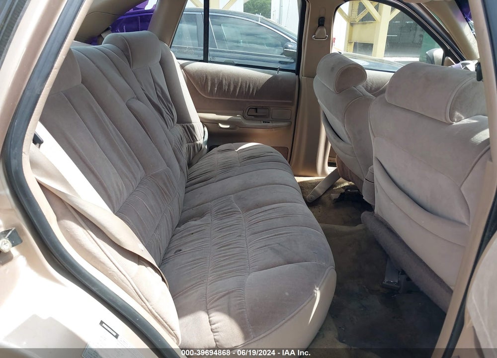 1993 FORD CROWN VICTORIA LX VIN: 2FALP74W3PX133384