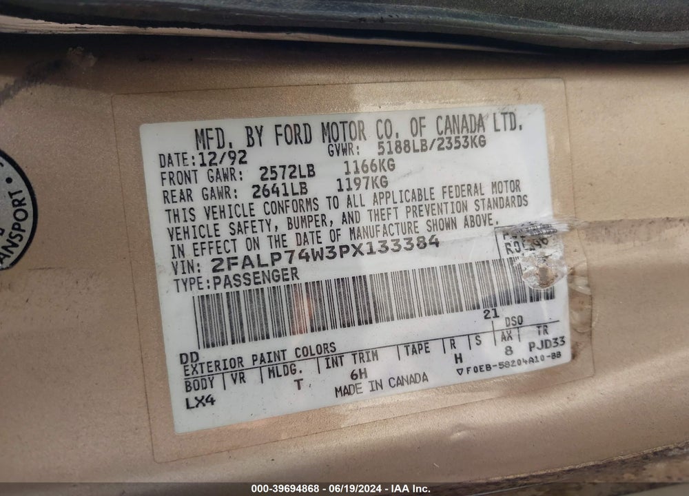1993 FORD CROWN VICTORIA LX VIN: 2FALP74W3PX133384