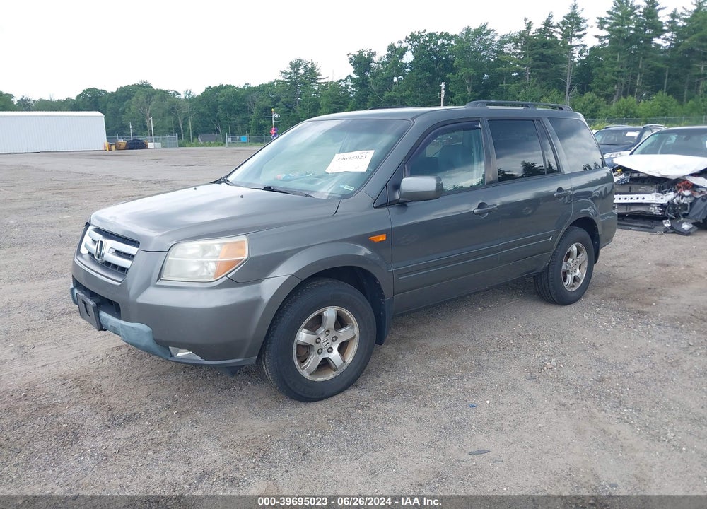 2008 HONDA PILOT EX VIN: 5FNYF18488B055615