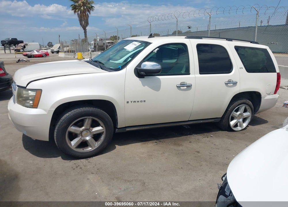 2008 CHEVROLET TAHOE LTZ VIN: 1GNFC130X8R212079
