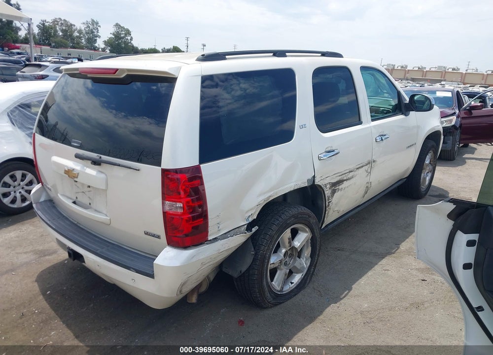2008 CHEVROLET TAHOE LTZ VIN: 1GNFC130X8R212079