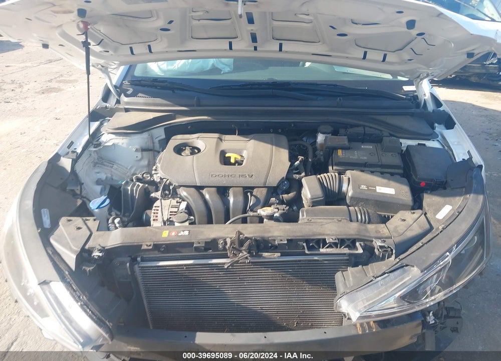 2019 HYUNDAI ELANTRA SE VIN: 5NPD74LF6KH462637