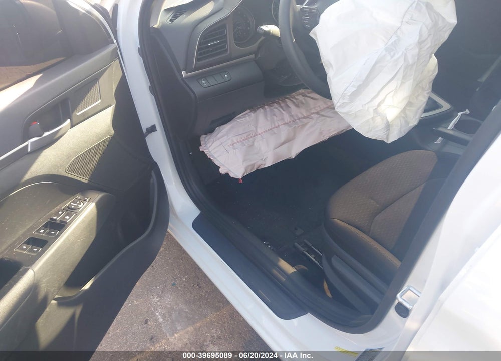 2019 HYUNDAI ELANTRA SE VIN: 5NPD74LF6KH462637