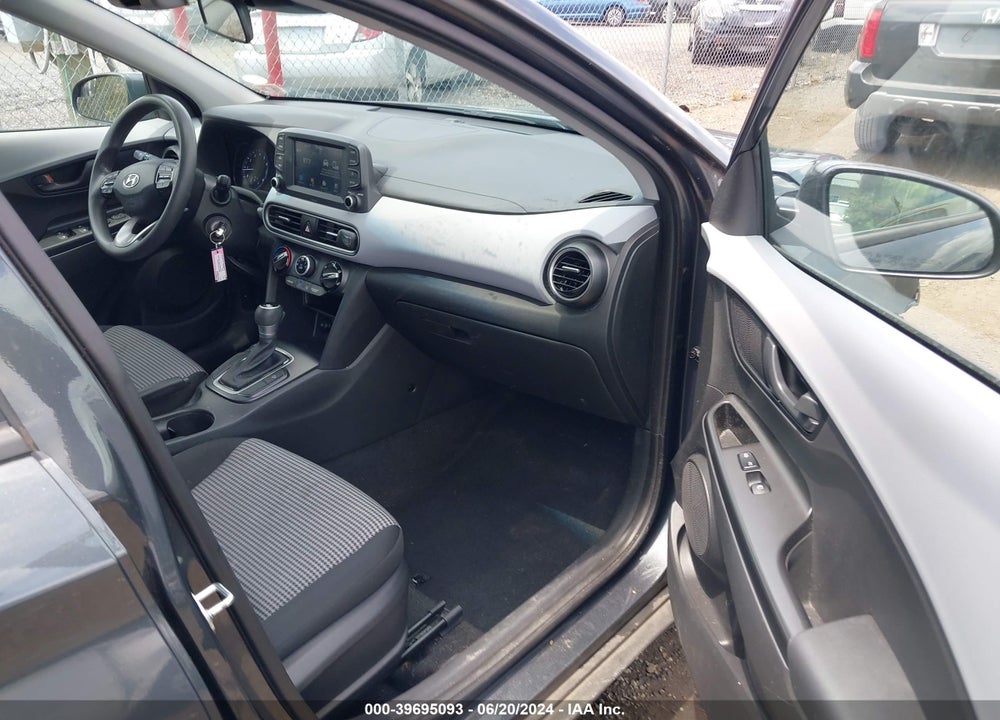 2021 HYUNDAI KONA SE VIN: KM8K12AA9MU646057