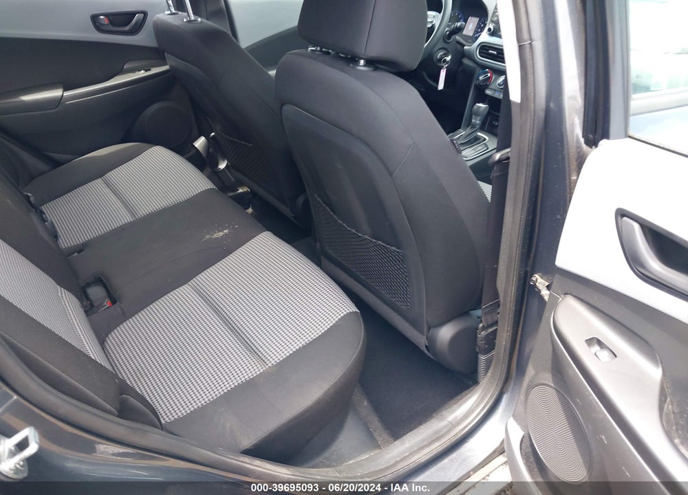 2021 HYUNDAI KONA SE VIN: KM8K12AA9MU646057
