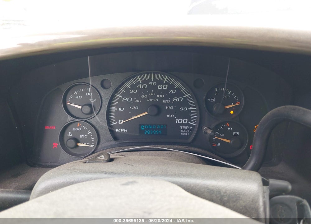 2006 CHEVROLET EXPRESS UPFITTER VIN: 1GBFG15T261265699