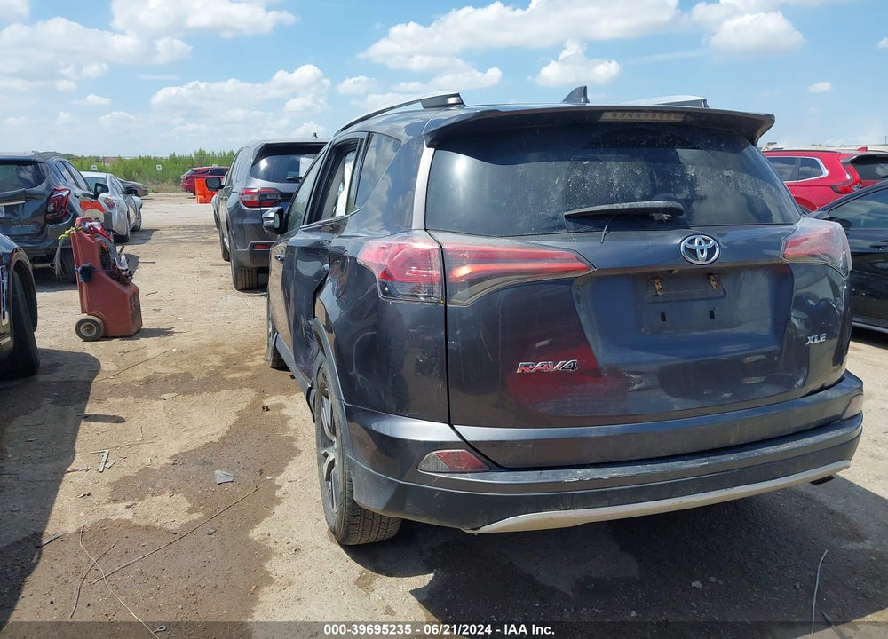 2016 TOYOTA RAV4 XLE VIN: 2T3WFREV2GW268782