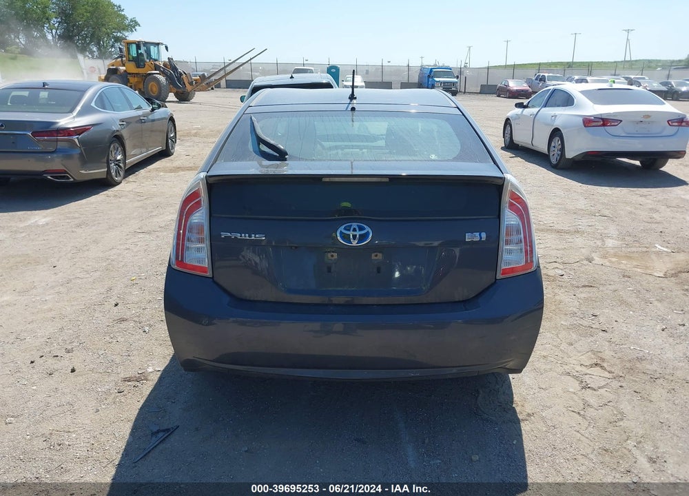 2015 TOYOTA PRIUS VIN: JTDKN3DU8F1998278