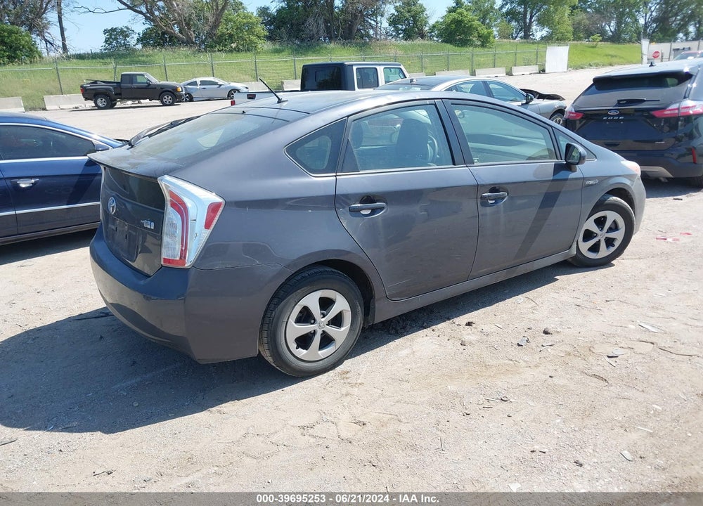 2015 TOYOTA PRIUS VIN: JTDKN3DU8F1998278