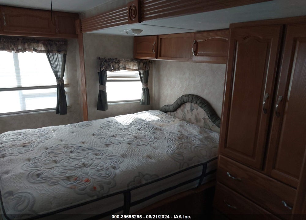 2005 KEYSTONE SPRINTER VIN: 4YDT301245A220387