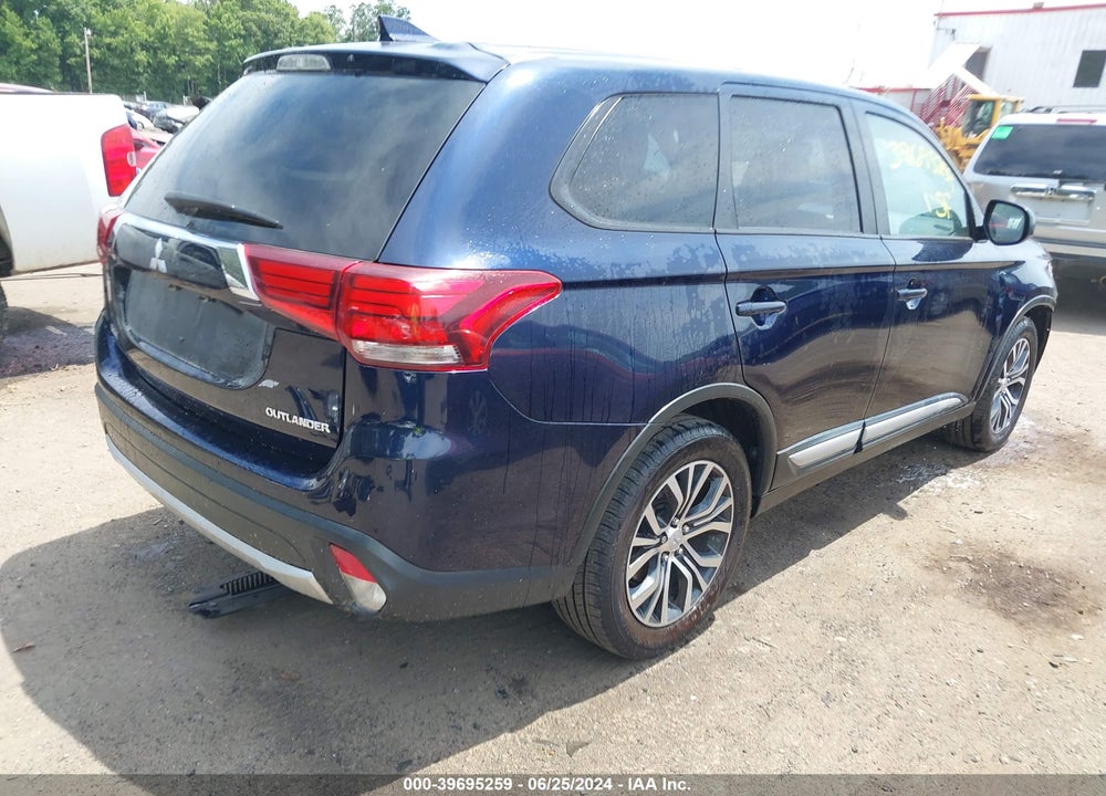 2018 MITSUBISHI OUTLANDER ES VIN: JA4AD2A36JZ000668