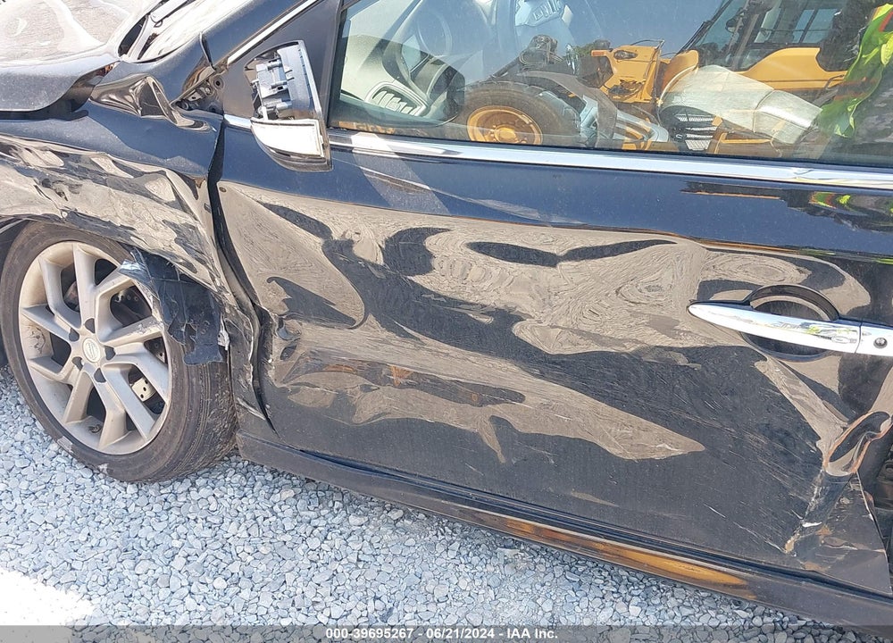 2015 NISSAN SENTRA SR VIN: 3N1AB7AP9FY334645