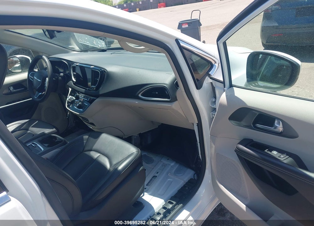 2023 CHRYSLER PACIFICA TOURING L VIN: 2C4RC1BG1PR521615