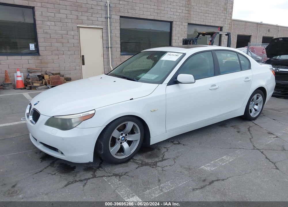 2007 BMW 525I VIN: WBANE53507CK92055
