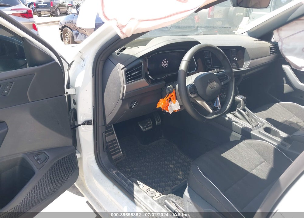 2024 VOLKSWAGEN JETTA 1.5T SPORT VIN: 3VWBM7BU6RM033064