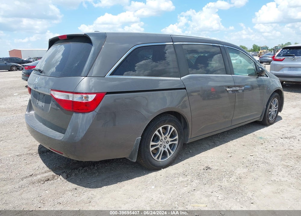 2011 HONDA ODYSSEY VIN: 5FNRL5H67BB005902