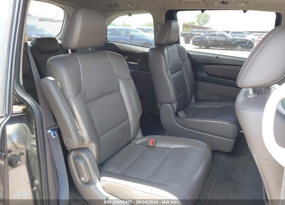 2011 HONDA ODYSSEY VIN: 5FNRL5H67BB005902