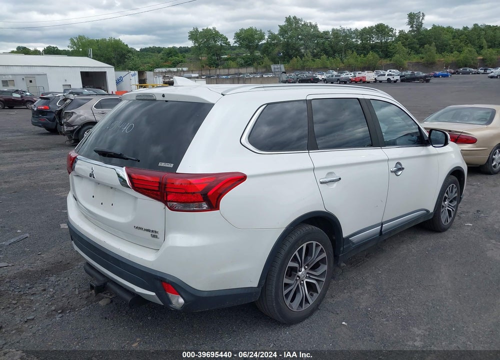 2018 MITSUBISHI OUTLANDER SEL VIN: JA4AZ3A39JZ025927