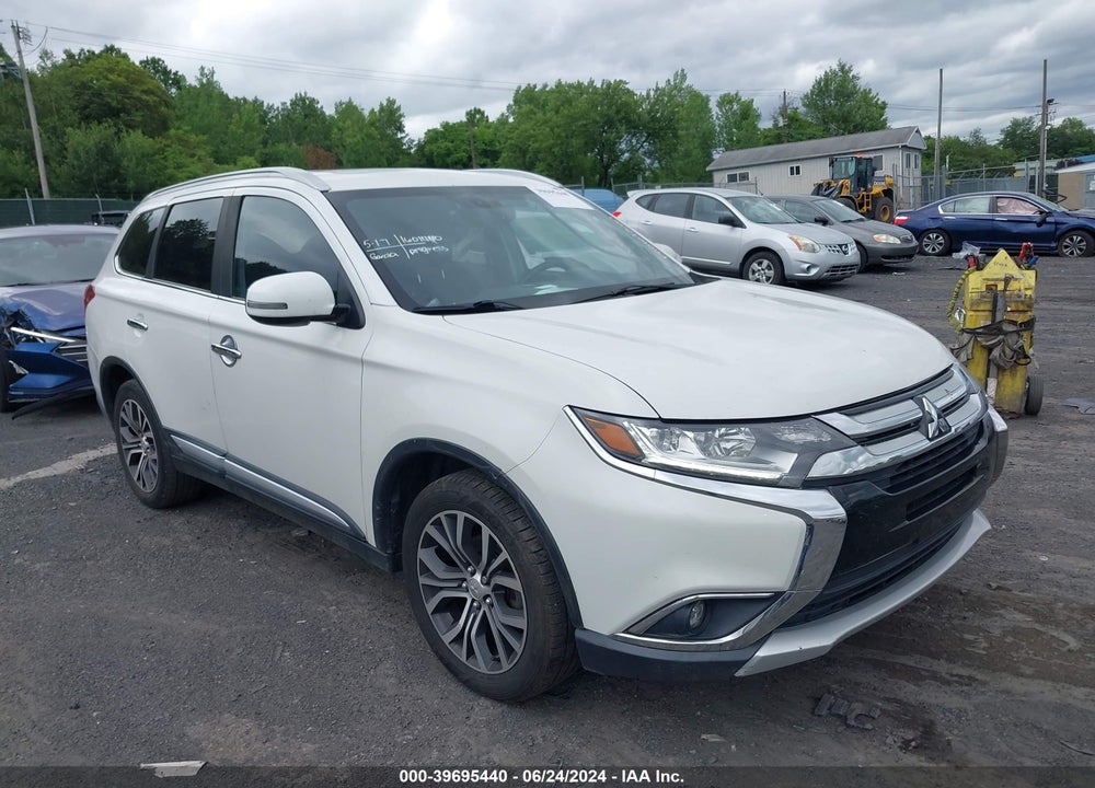 2018 MITSUBISHI OUTLANDER SEL VIN: JA4AZ3A39JZ025927