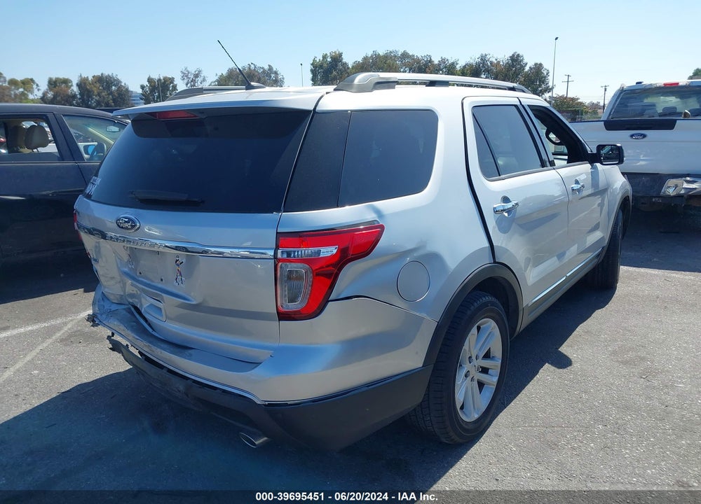 2015 FORD EXPLORER XLT VIN: 1FM5K7D80FGC39388
