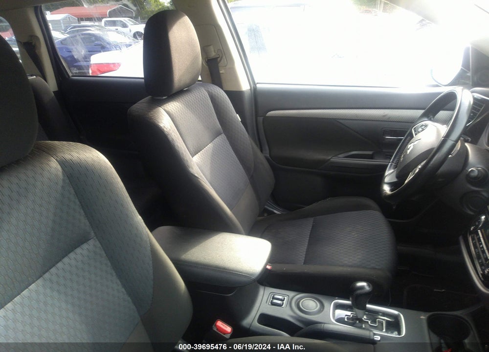 2014 MITSUBISHI OUTLANDER SE VIN: JA4AD3A37EZ016521