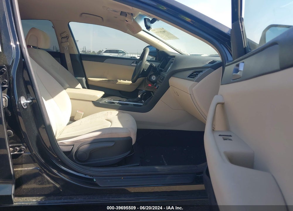 2017 HYUNDAI SONATA SE VIN: 5NPE24AF2HH593708