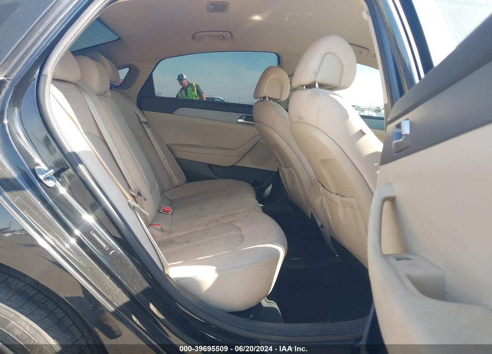 2017 HYUNDAI SONATA SE VIN: 5NPE24AF2HH593708