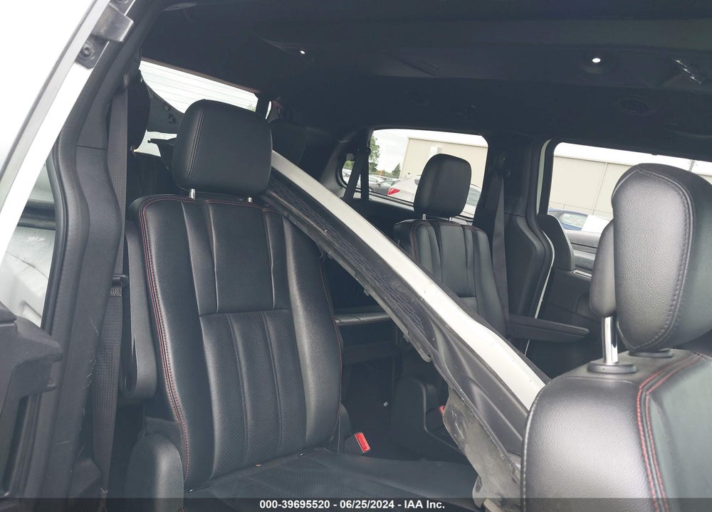 2018 DODGE GRAND CARAVAN GT VIN: 2C4RDGEG7JR248876