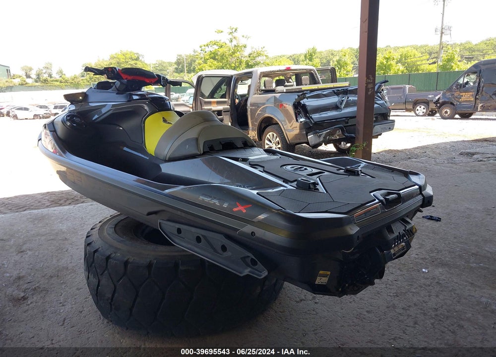 2023 SEADOO RXT-X 300 VIN: XXXXXYDV23474J223