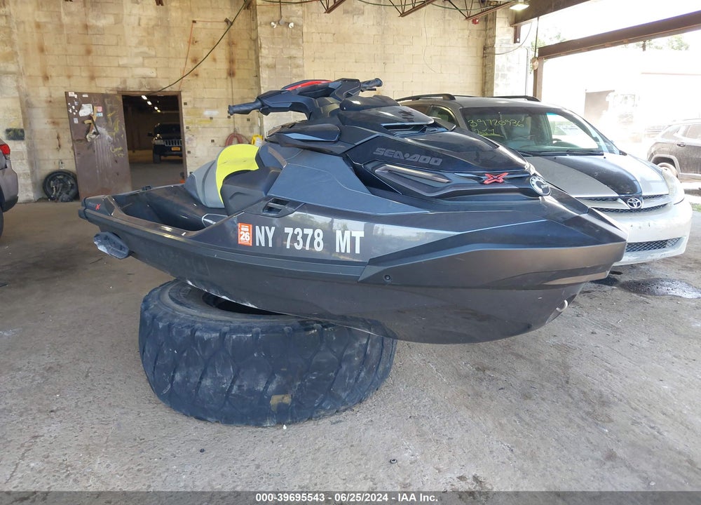 2023 SEADOO RXT-X 300 VIN: XXXXXYDV23474J223