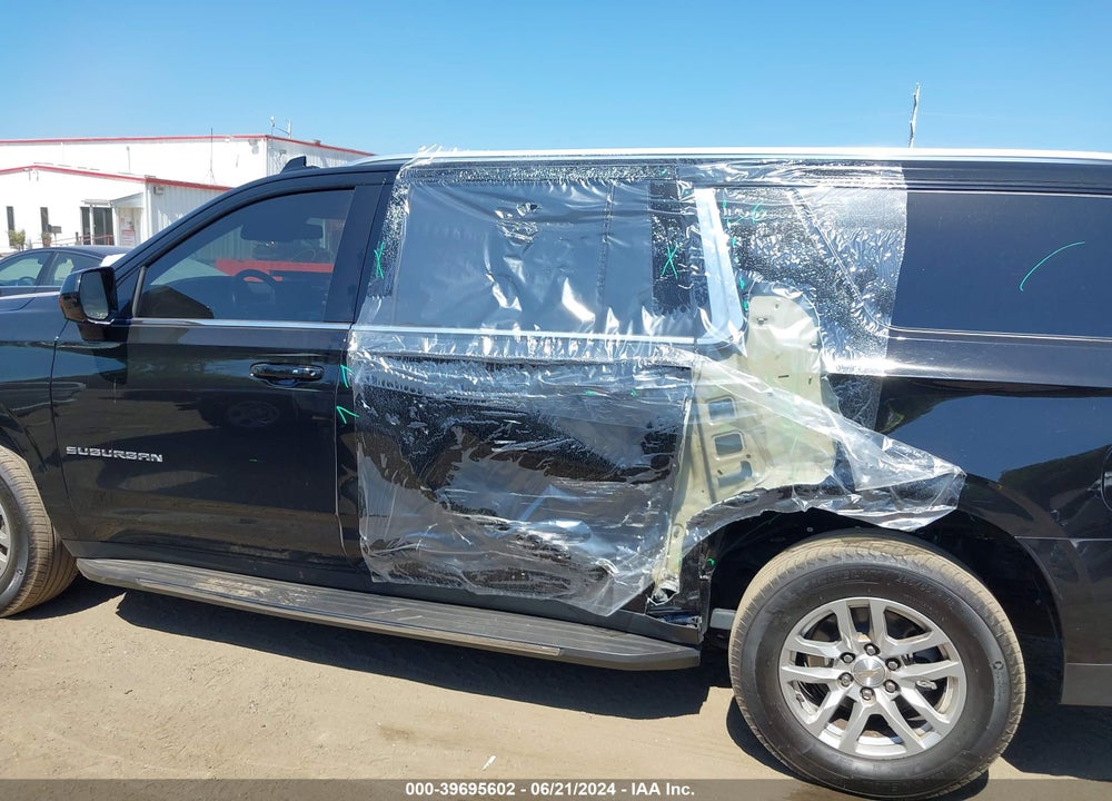 2022 CHEVROLET SUBURBAN 4WD LT VIN: 1GNSKCKDXNR252594