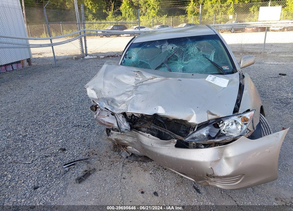 2005 TOYOTA CAMRY LE VIN: 4T1BE32K95U582962