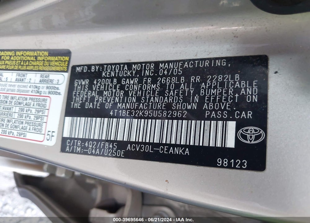 2005 TOYOTA CAMRY LE VIN: 4T1BE32K95U582962